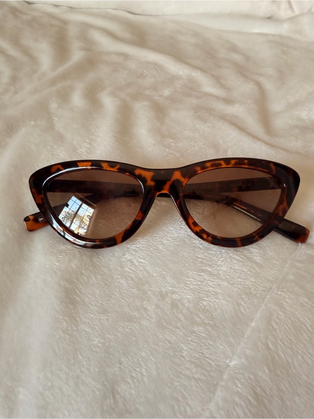 Tommy Hilfiger Tortoiseshell Cat-Eye Sunglasses - Brown